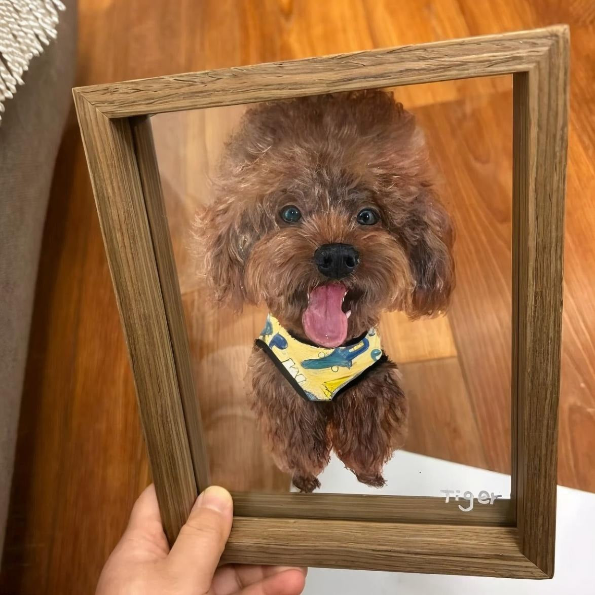 Floating Glass Pet Portrait Frame